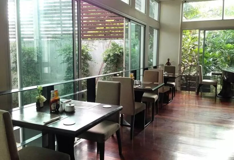 Fotos del hotel August Suites:  15