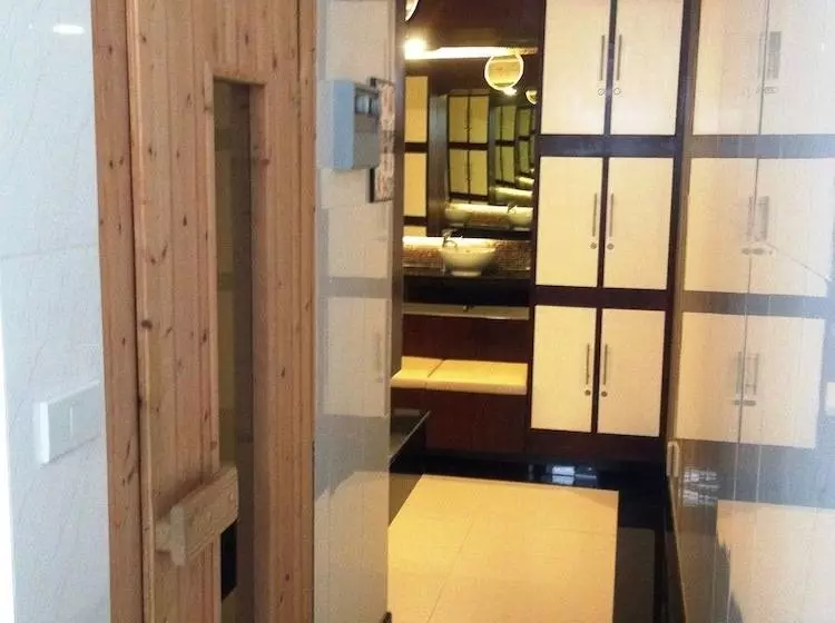 Fotos del hotel August Suites:  14