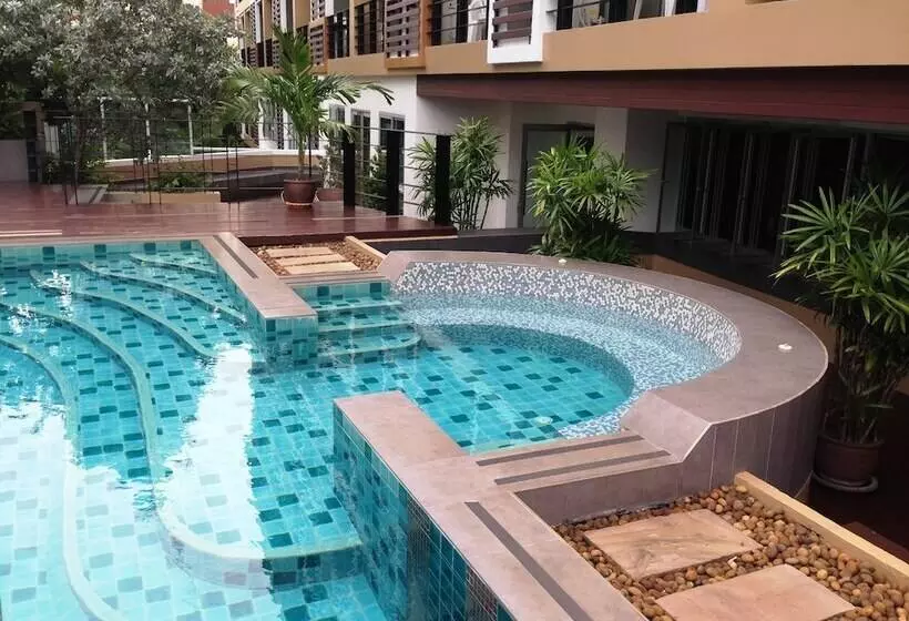 Fotos del hotel August Suites:  11