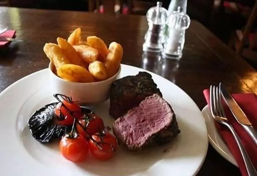 Fotos del hotel The Angel In Wootton Bassett:  4