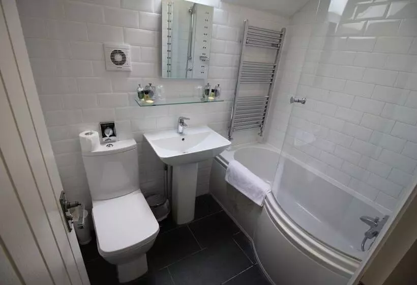 Fotos del hotel The Angel In Wootton Bassett:  8