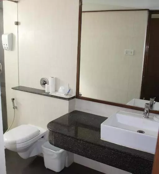 Fotos del hotel The Lotus Apartment , Venkatraman Street:  20