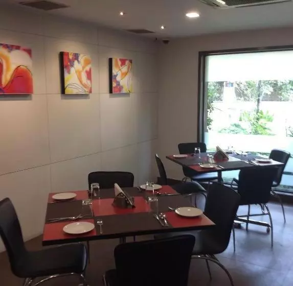 Fotos del hotel The Lotus Apartment , Venkatraman Street:  9