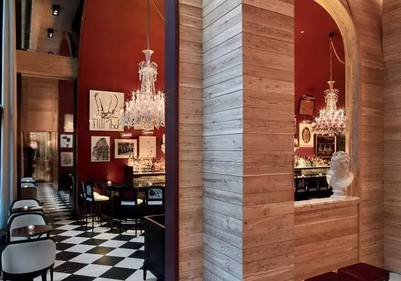 Fotos del hotel Baccarat Hotel And Residences New York:  21