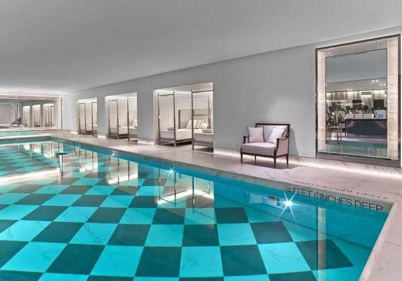 Fotos del hotel Baccarat Hotel And Residences New York:  2