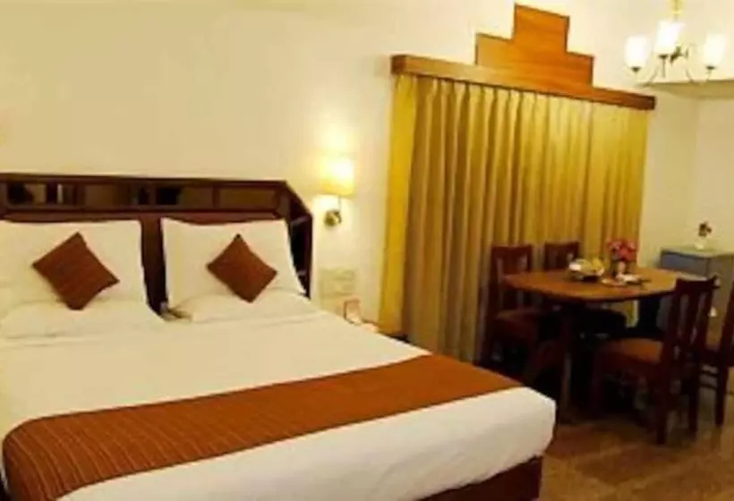 Fotos del hotel Maurya International:  9