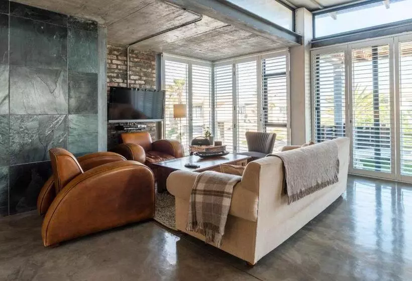 Fotos del hotel Sunsetloft:  2