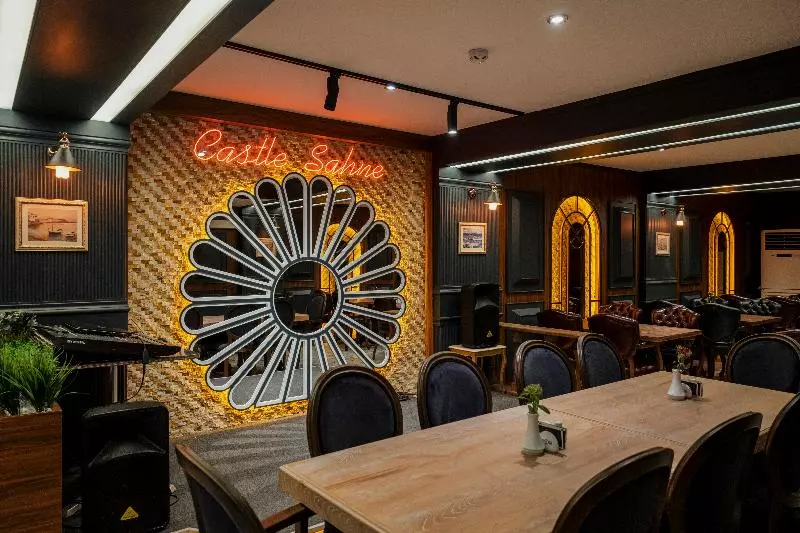 Fotos del hotel Castle Old Town:  23