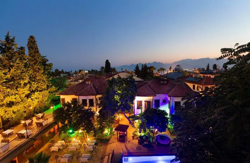 Fotos del hotel Castle Old Town:  10