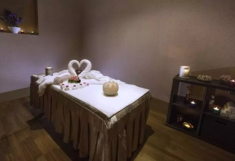 Fotos del hotel Tryp By Wyndham Abu Dhabi City Center:  6