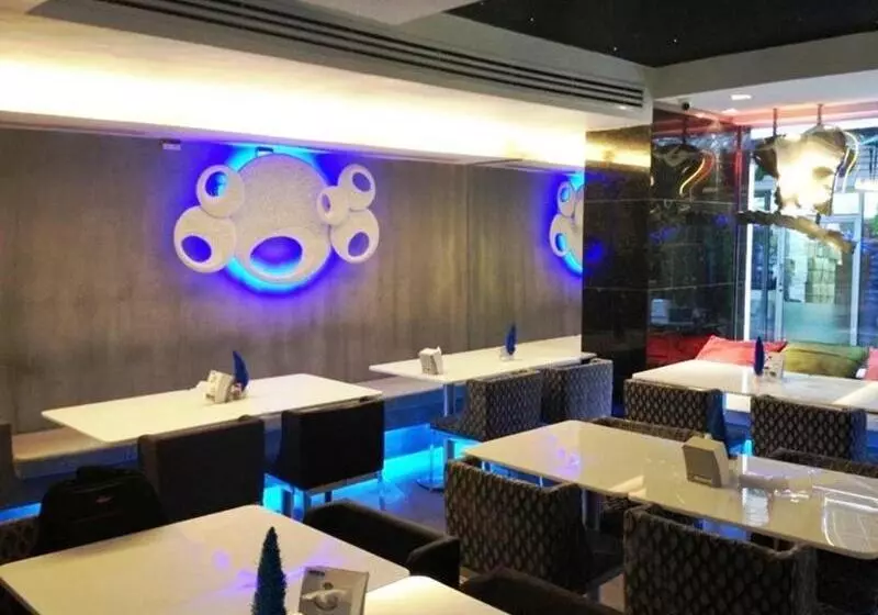 Fotos del hotel Blutique:  3