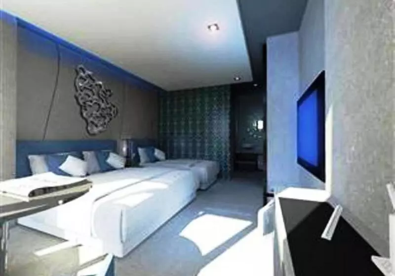 Fotos del hotel Blutique:  7