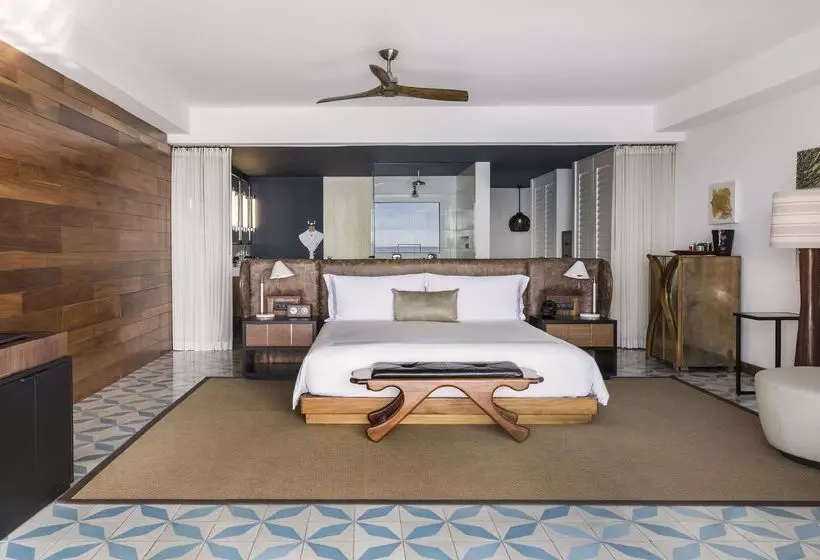 The Cape, A Thompson