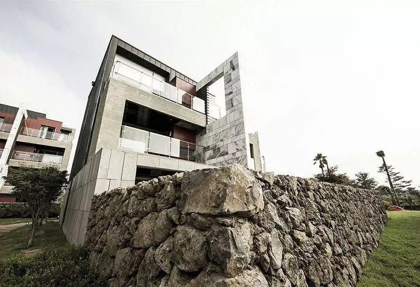 Fotos del hotel Luston Villa & Hotel:  19