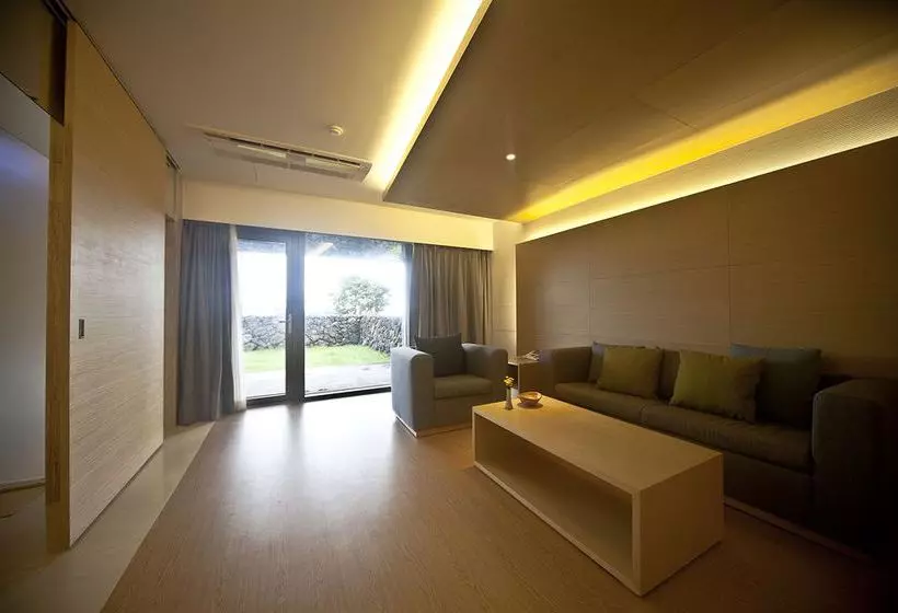 Fotos del hotel Luston Villa & Hotel:  16