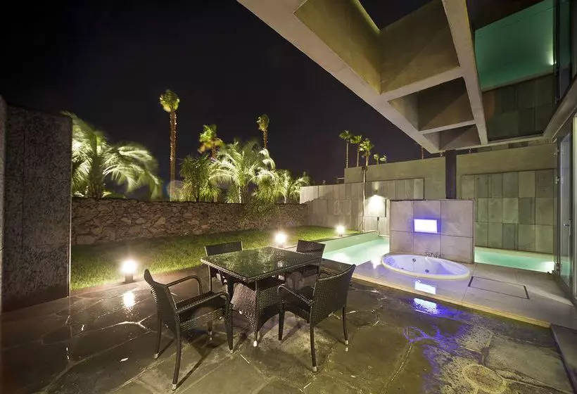 Fotos del hotel Luston Villa & Hotel:  11