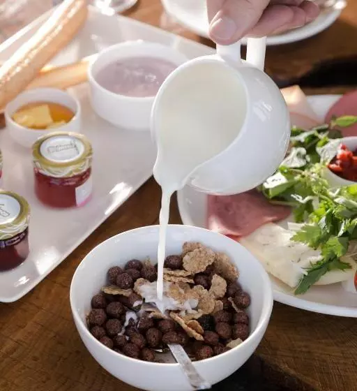 Fotos del hotel Check Inn Suite  & Spa:  2