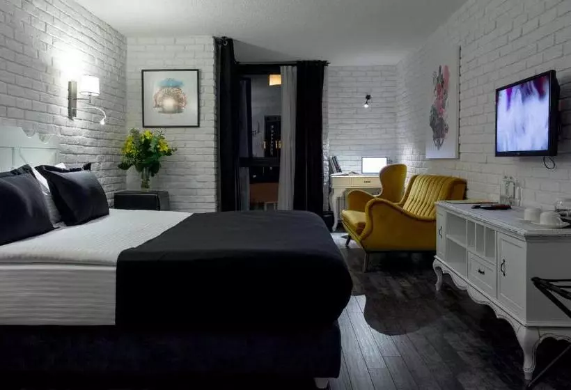 Fotos del hotel Check Inn Suite  & Spa:  7