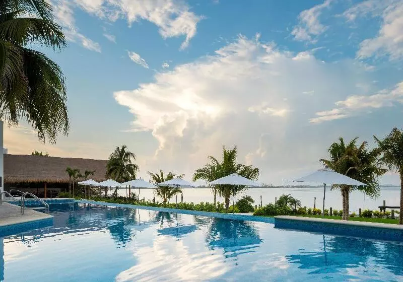 Fotos del hotel Real Inn Cancún:  2