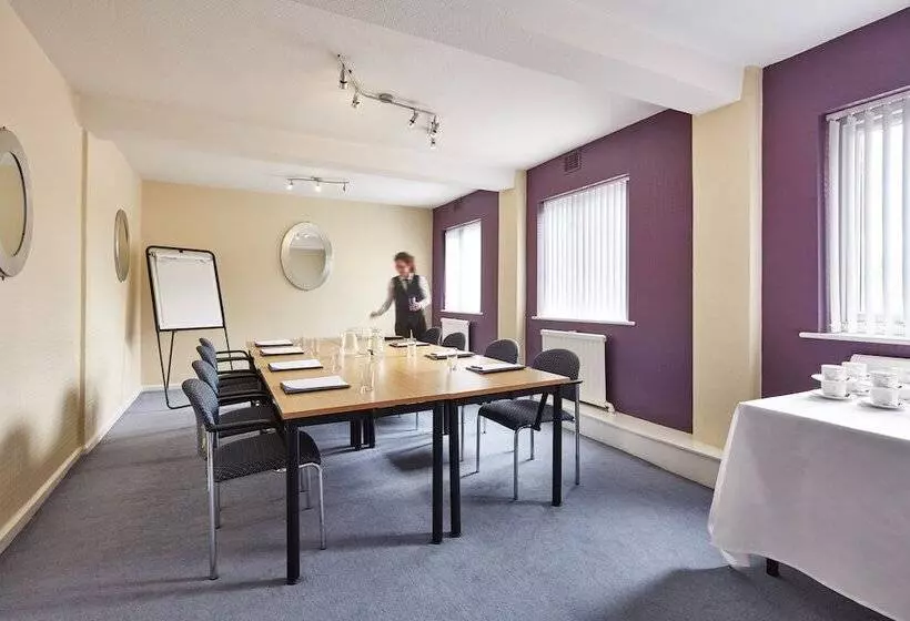 Fotos del hotel Alma Lodge:  5