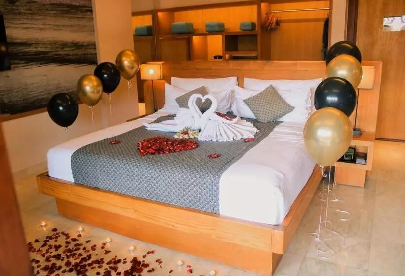 Fotos del hotel Amnaya Resort Kuta:  11