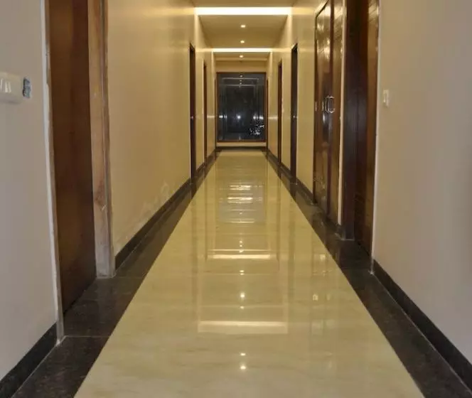 Fotos del hotel Capital O 1044  Vintage Basera:  2