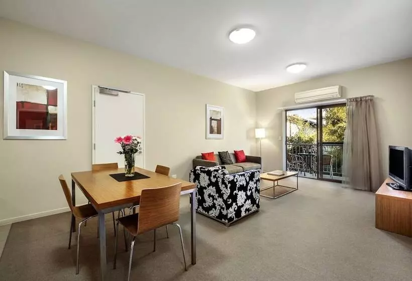 Fotos del hotel Gladstone Downtown Central Apartment:  11