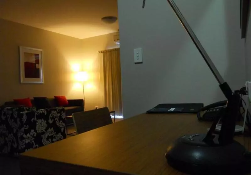 Fotos del hotel Gladstone Downtown Central Apartment:  10