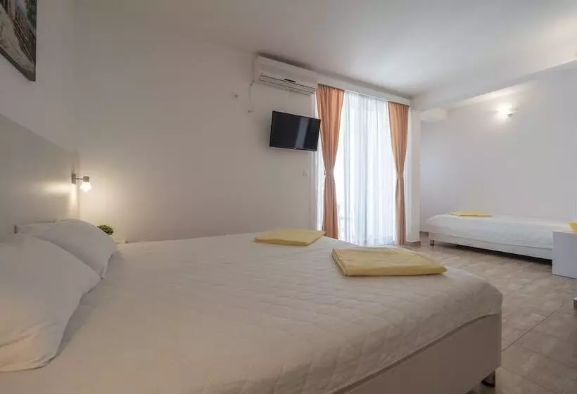 Fotos del hotel Tatjana:  19