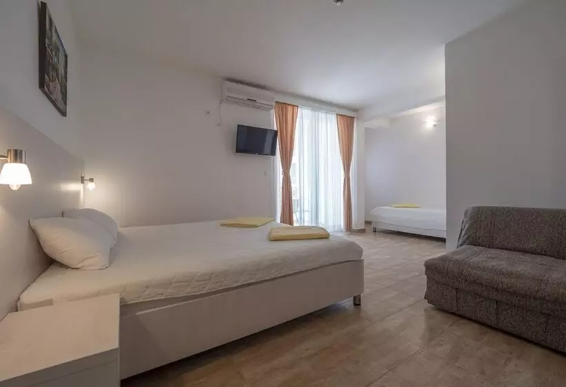 Fotos del hotel Tatjana:  11