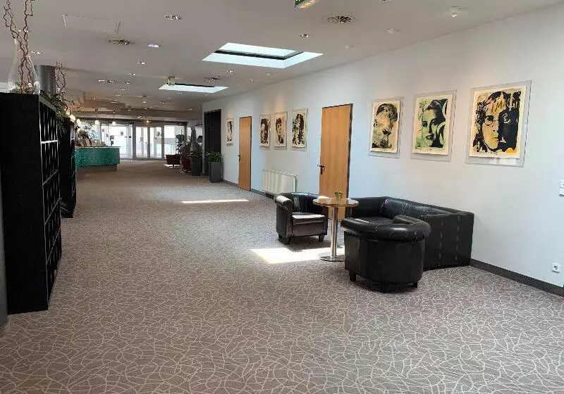 Fotos del hotel 24hours-apartment:  3