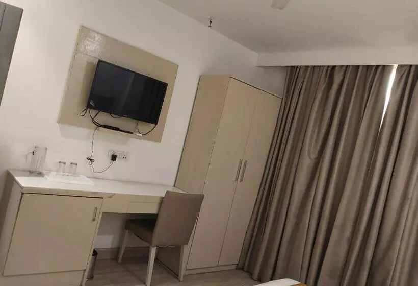 Fotos del hotel Oyo Premium Patel Nagar:  21