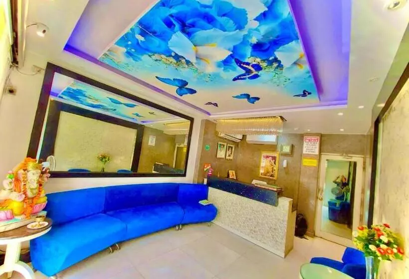 Fotos del hotel Oyo Premium Patel Nagar:  7