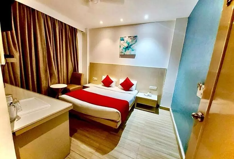 Fotos del hotel Oyo Premium Patel Nagar:  6