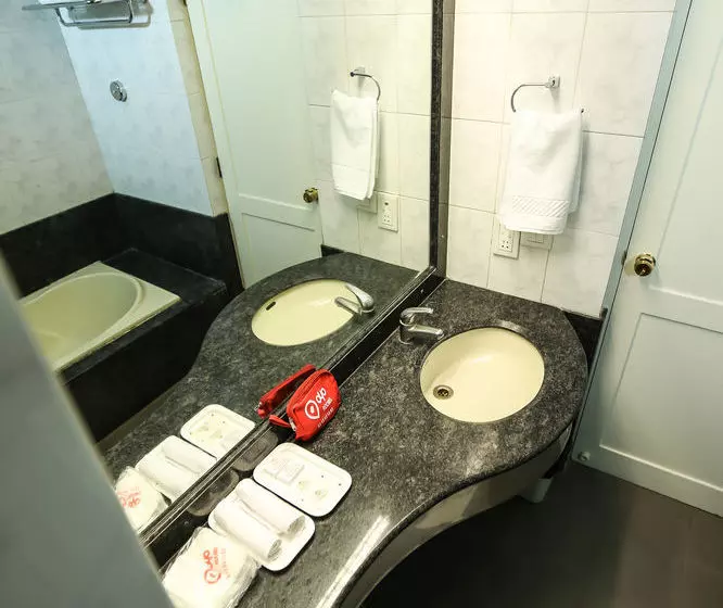 Fotos del hotel Oyo Rooms Majestic:  12