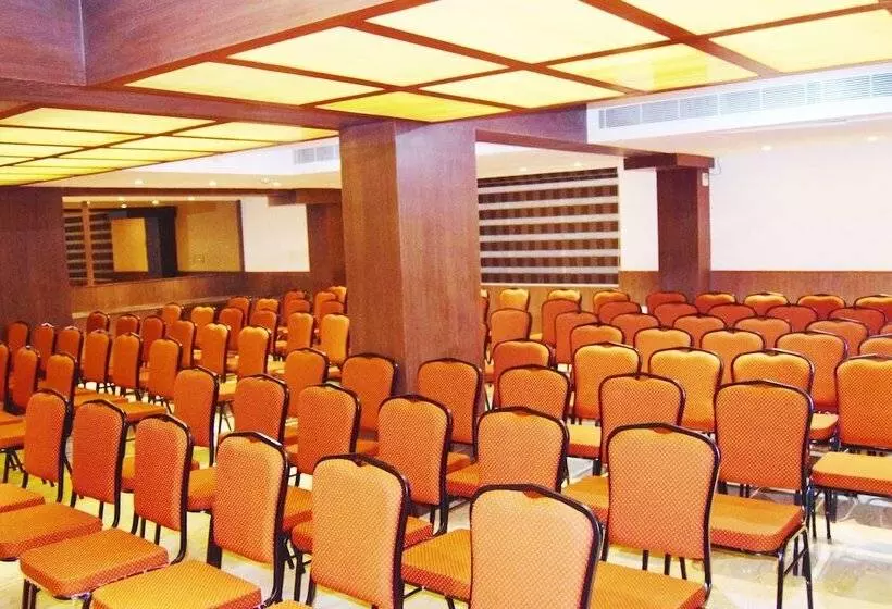 Fotos del hotel Saibala Grand:  12