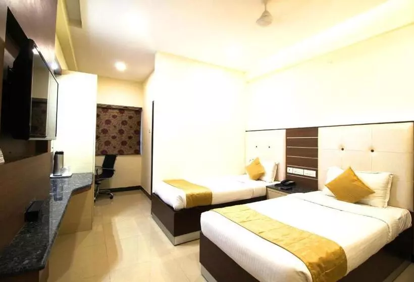 Fotos del hotel Saibala Grand:  23