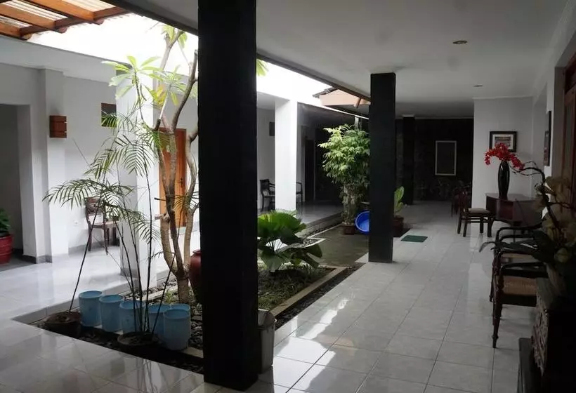 Fotos del hotel Kirana:  20