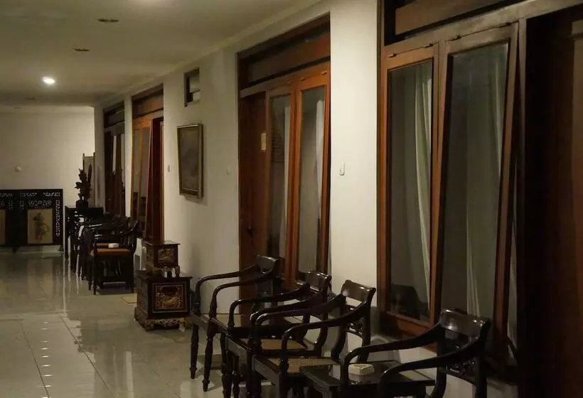 Fotos del hotel Kirana:  23