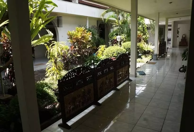 Fotos del hotel Kirana:  5