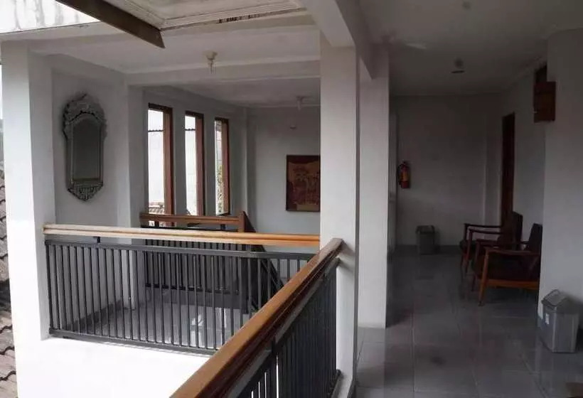 Fotos del hotel Kirana:  3