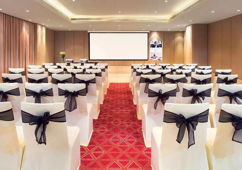 Fotos del hotel Mercure Hyderabad Kcp Banjara Hills:  11