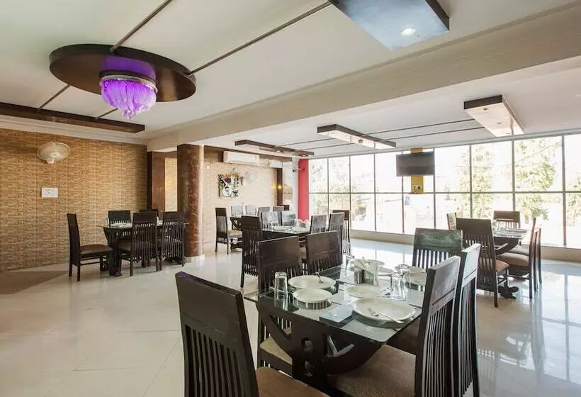 Fotos del hotel Oyo Rooms Airport Tonk Road:  8