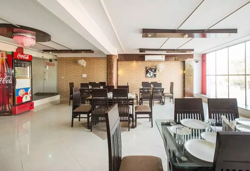 Fotos del hotel Oyo Rooms Airport Tonk Road:  16