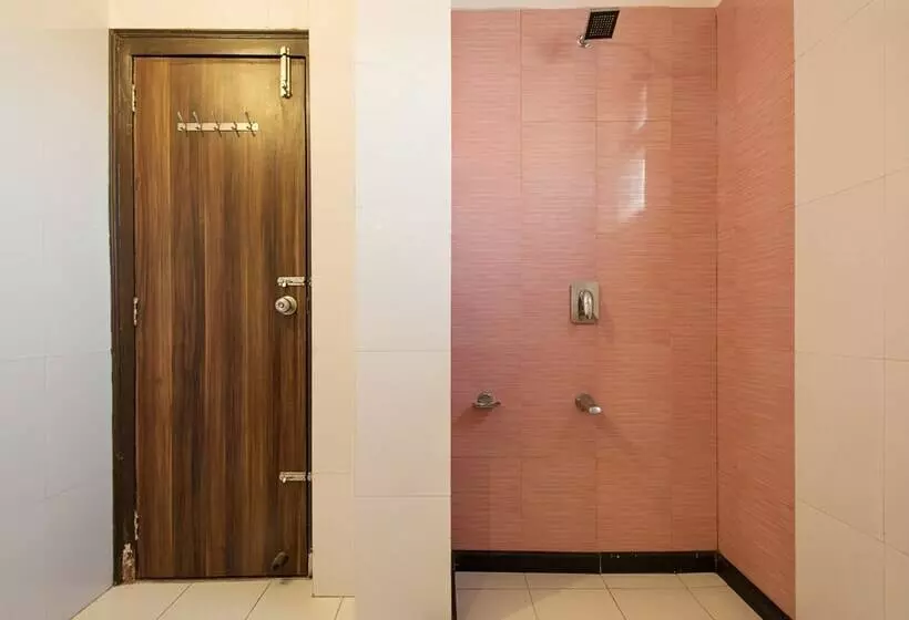 Fotos del hotel Oyo Rooms Airport Tonk Road:  17