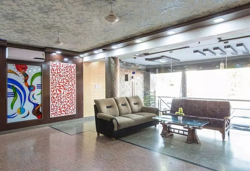 Fotos del hotel Oyo Rooms Airport Tonk Road:  15