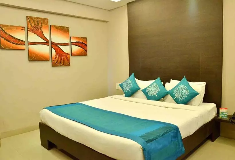 Fotos del hotel Capital O 13414  Swaroop Inn:  14