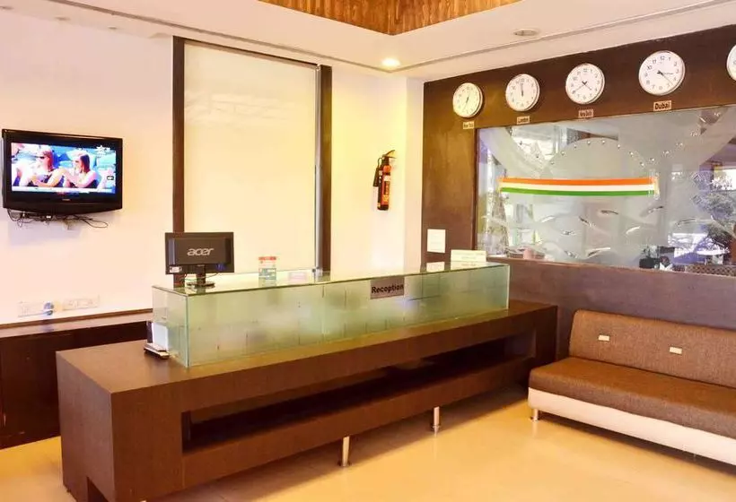 Fotos del hotel Capital O 13414  Swaroop Inn:  7