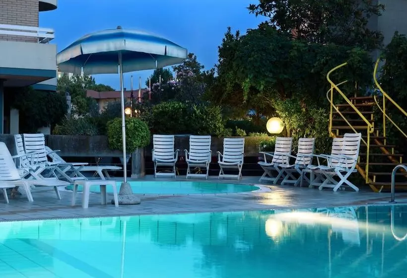 Fotos del hotel Caesar:  24