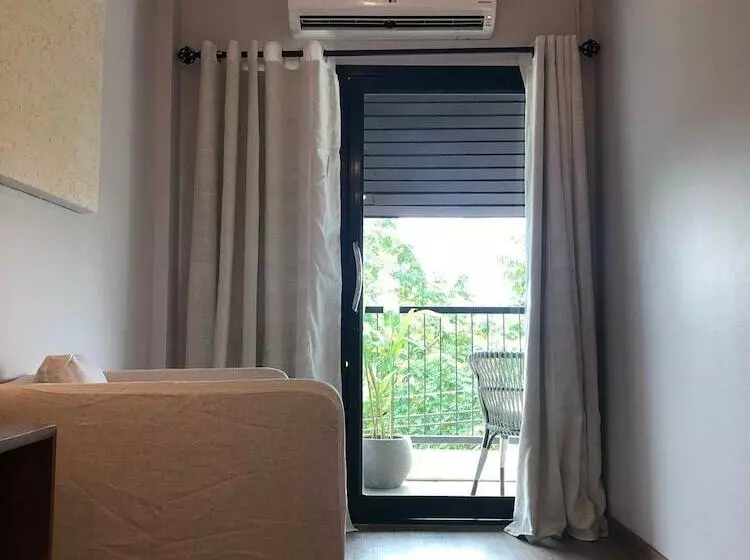 Fotos del hotel Nourish Vegan Bed And Breakfast:  5